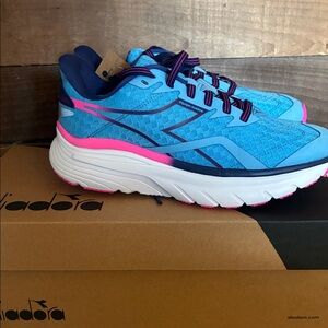 Diadora Women’s Light Blue Athletic Sneakers with Pink Accents